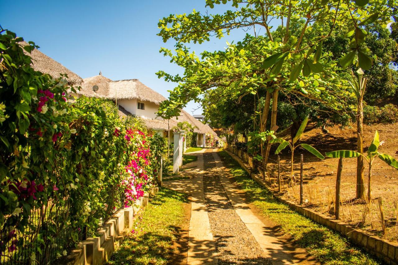 Tiako Villas Ambondrona  Экстерьер фото